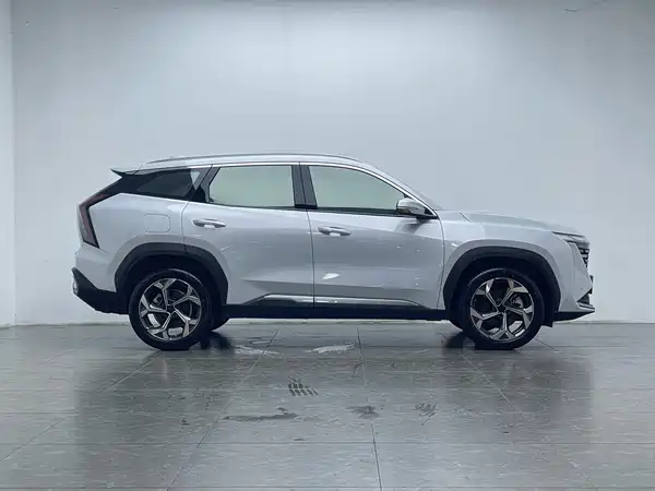 Geely Boyue L 2025