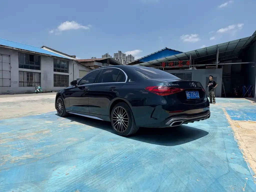 Mercedes-Benz C-Class 2023 — фото 7