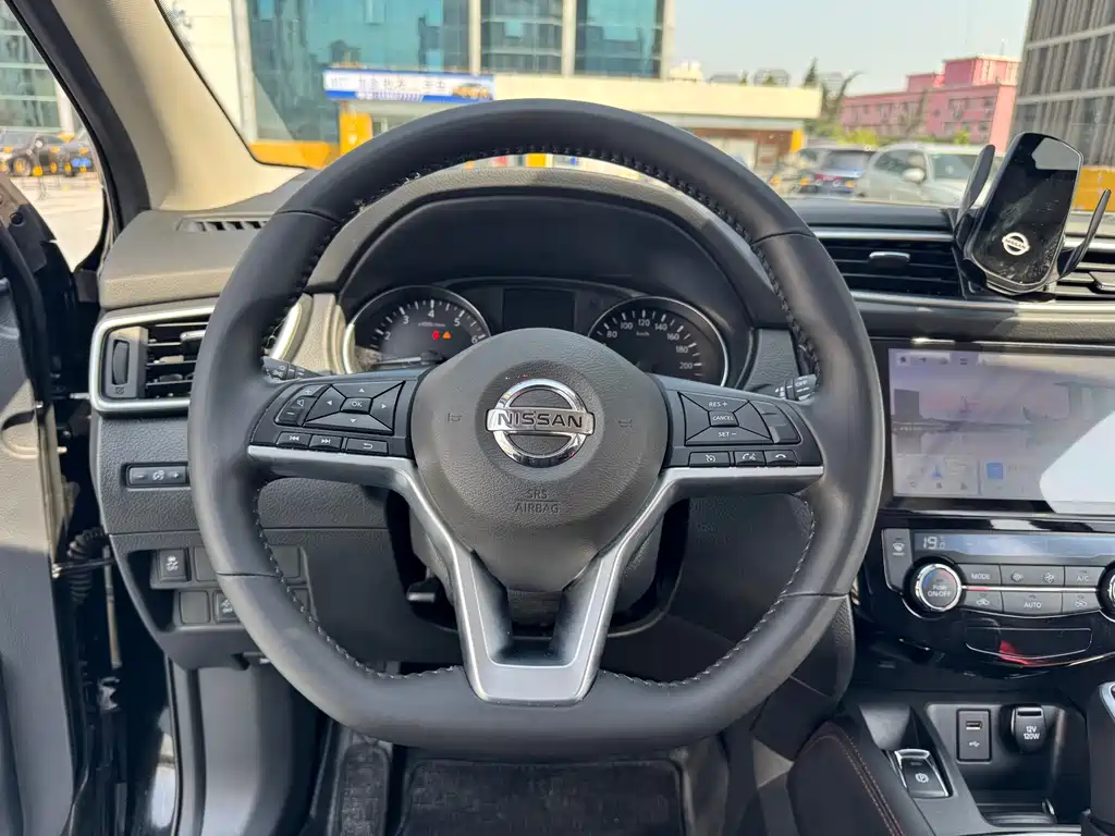 Nissan Qashqai 2023 — фото 10
