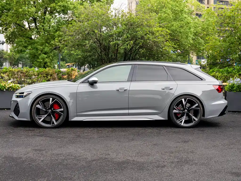 Audi RS 6 2022 — фото 3