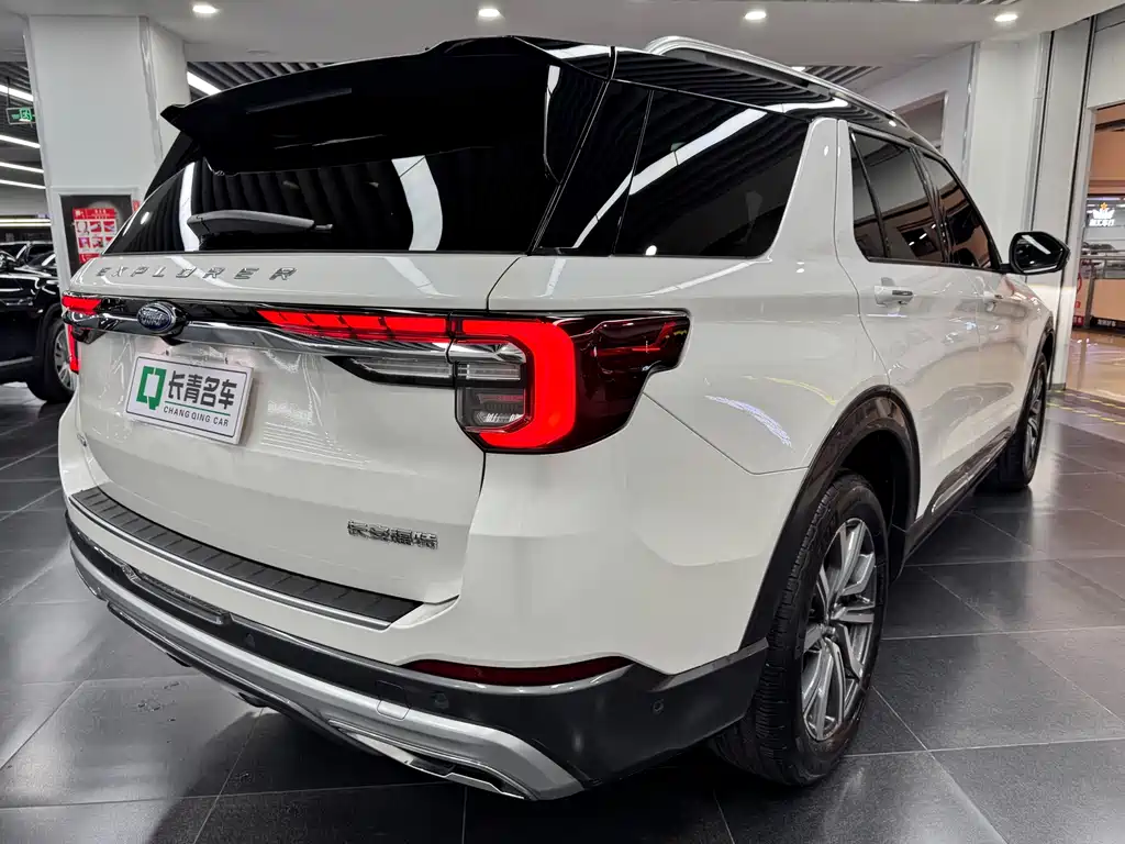Ford Explorer 2023 — фото 14
