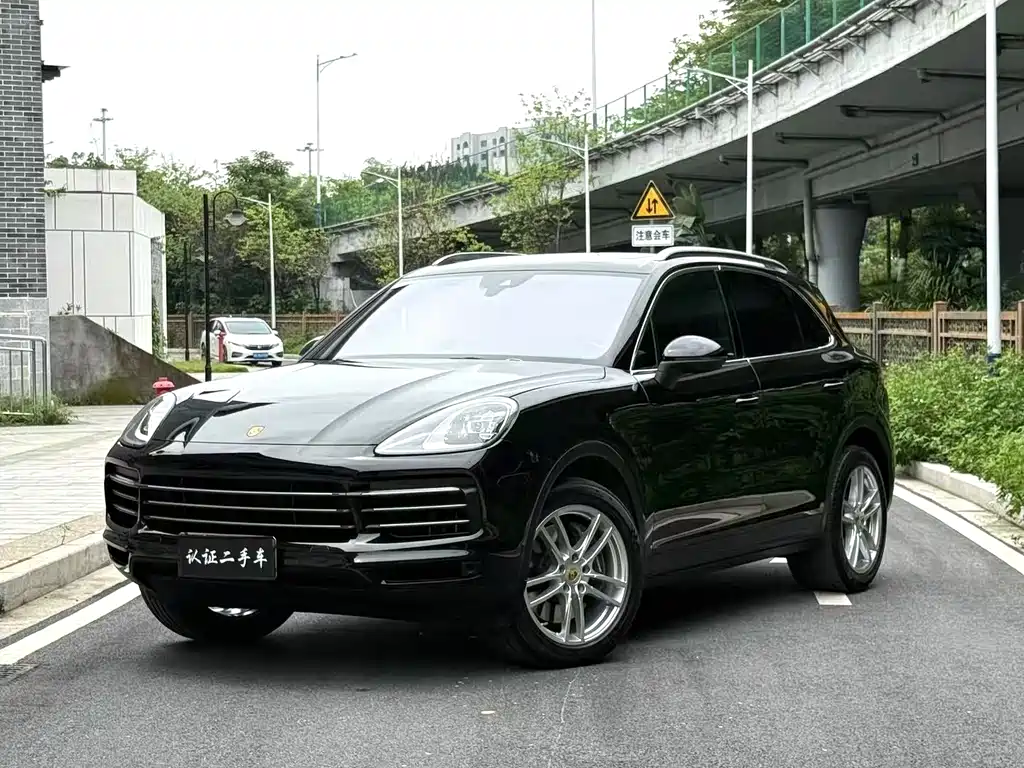 Porsche Cayenne 2022 — фото 2