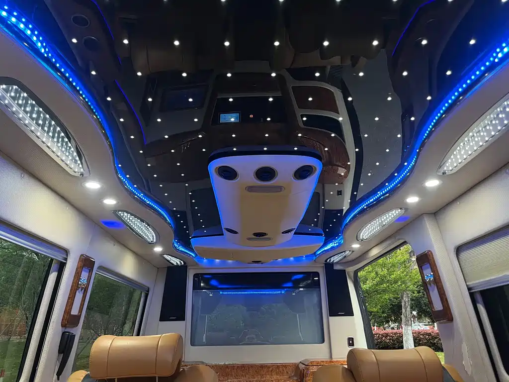 Mercedes-Benz Sprinter 2016 — фото 18