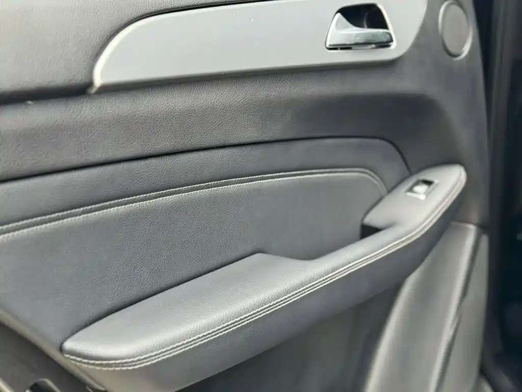 Mercedes-Benz M-Class 2016 — фото 9