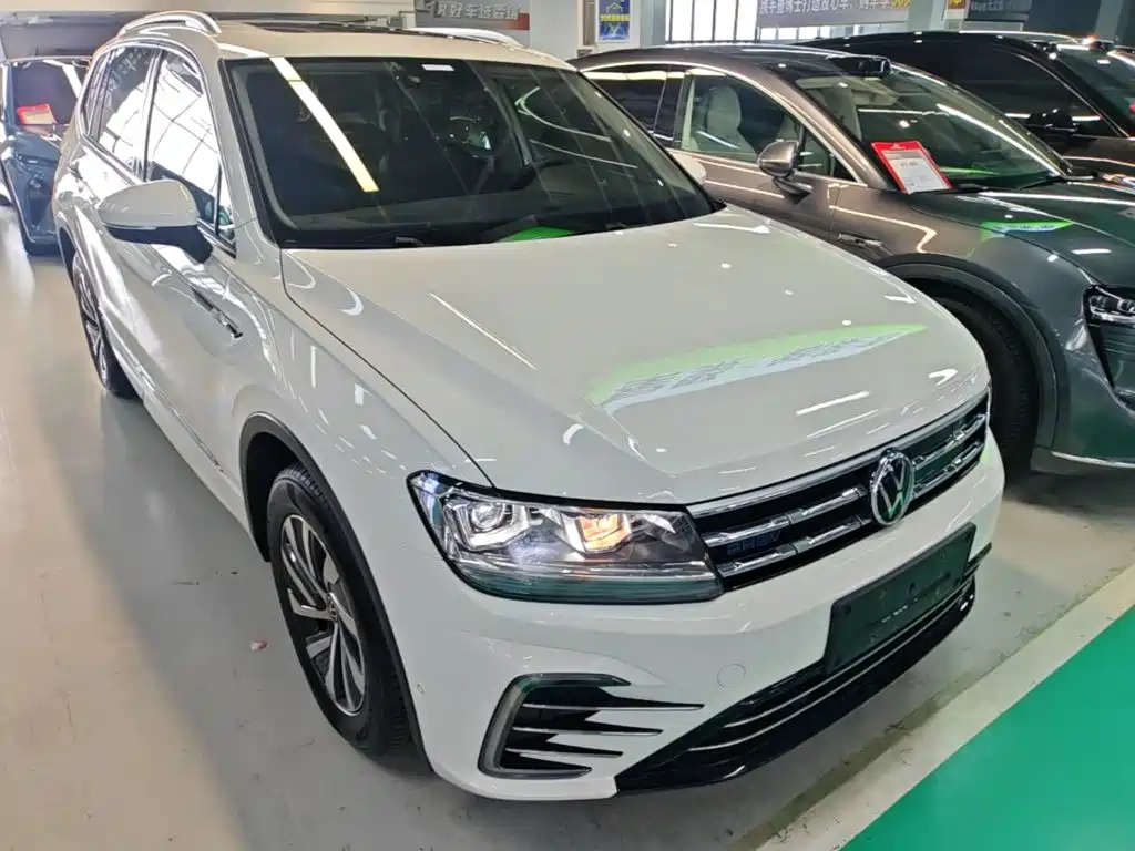 Volkswagen Tiguan L PHEV 2021 — фото 4