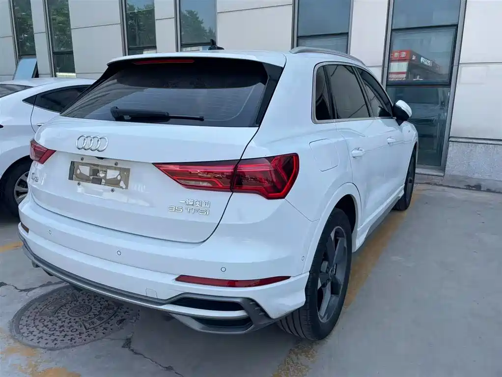 Audi Q3 2022 — фото 10