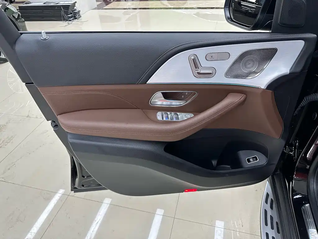 Mercedes-Benz GLE 2023 — фото 13