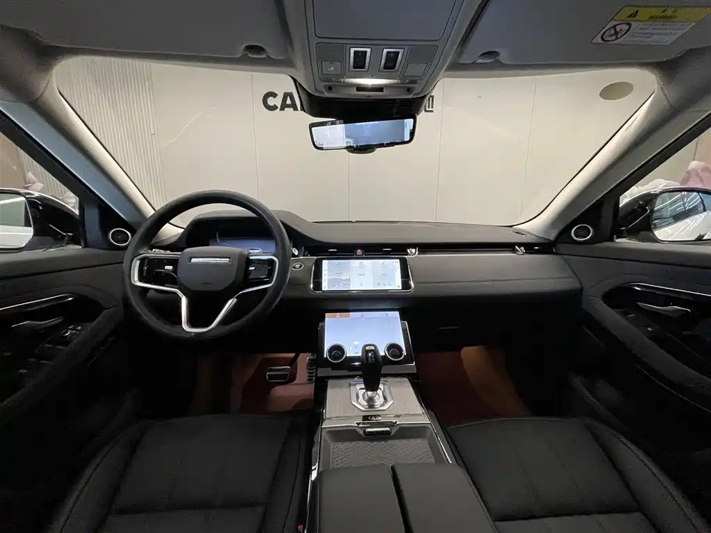 Land Rover Evoque 2023 — фото 12