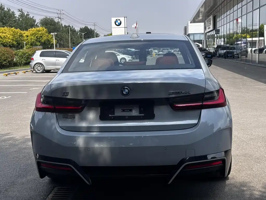 BMW i3 — фото 13