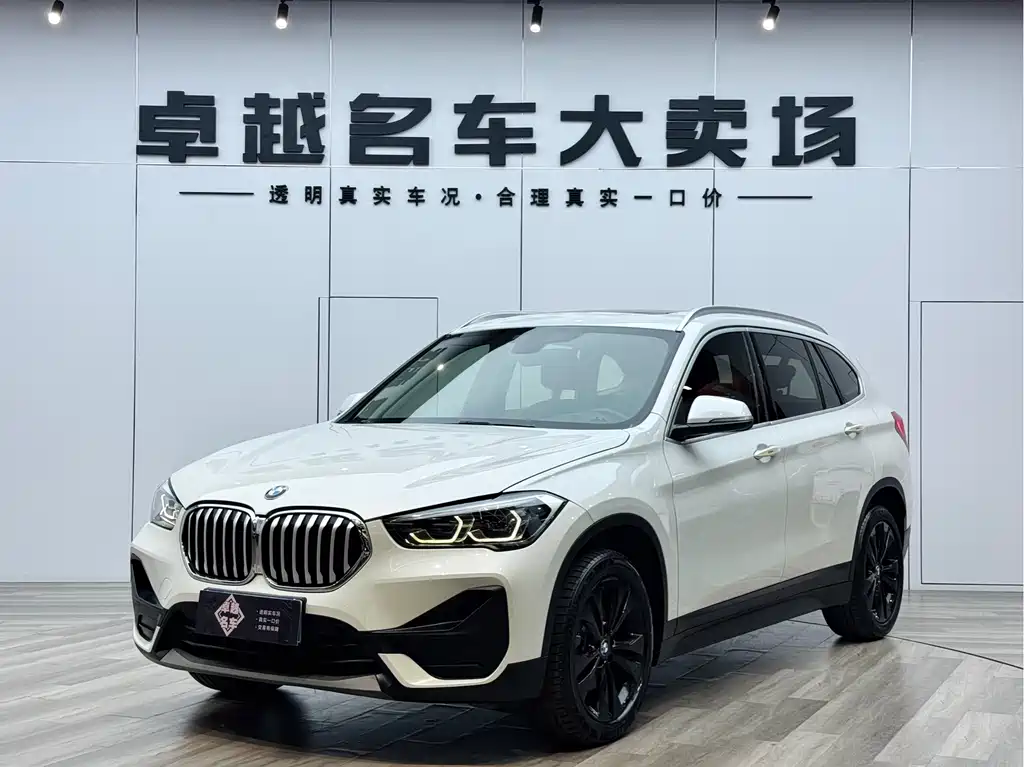BMW X1 2020 — фото 1