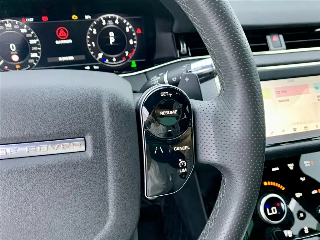 Land Rover Evoque 2021 — фото 20
