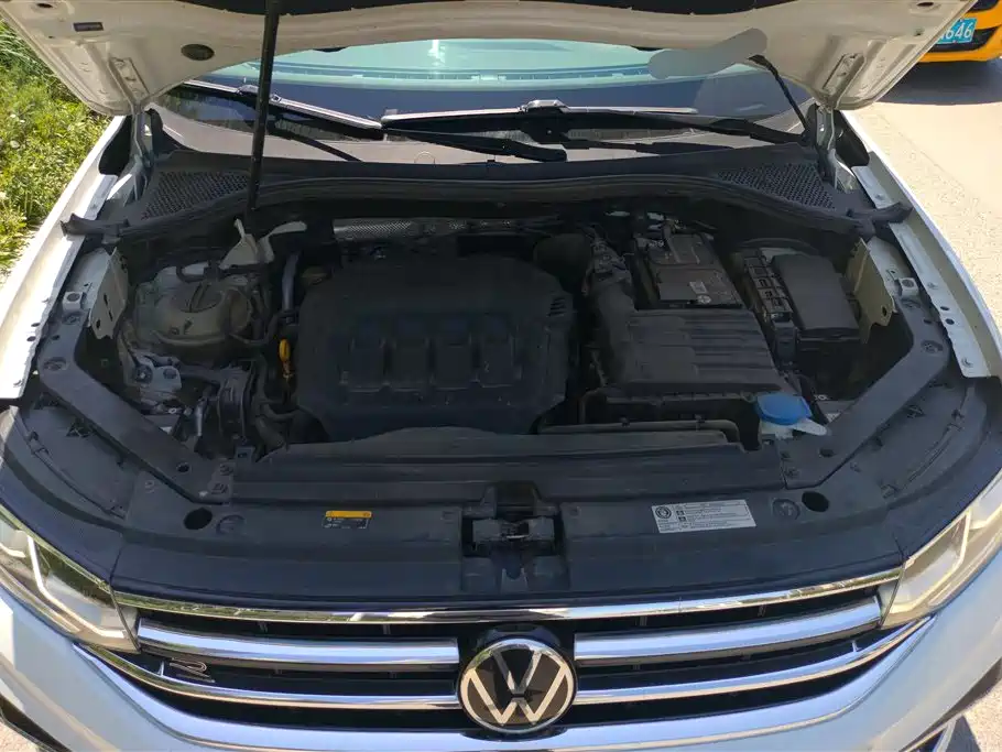Volkswagen Tiguan L 2023 — фото 10