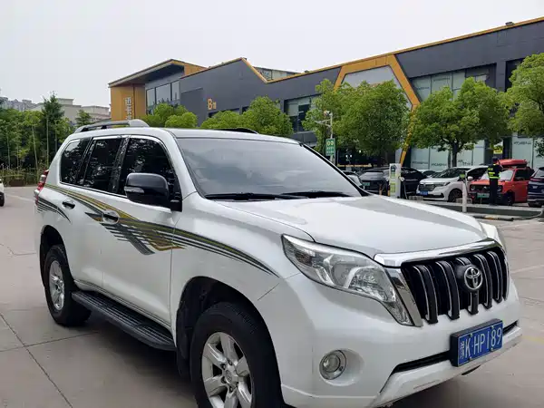 Toyota Prado 2016