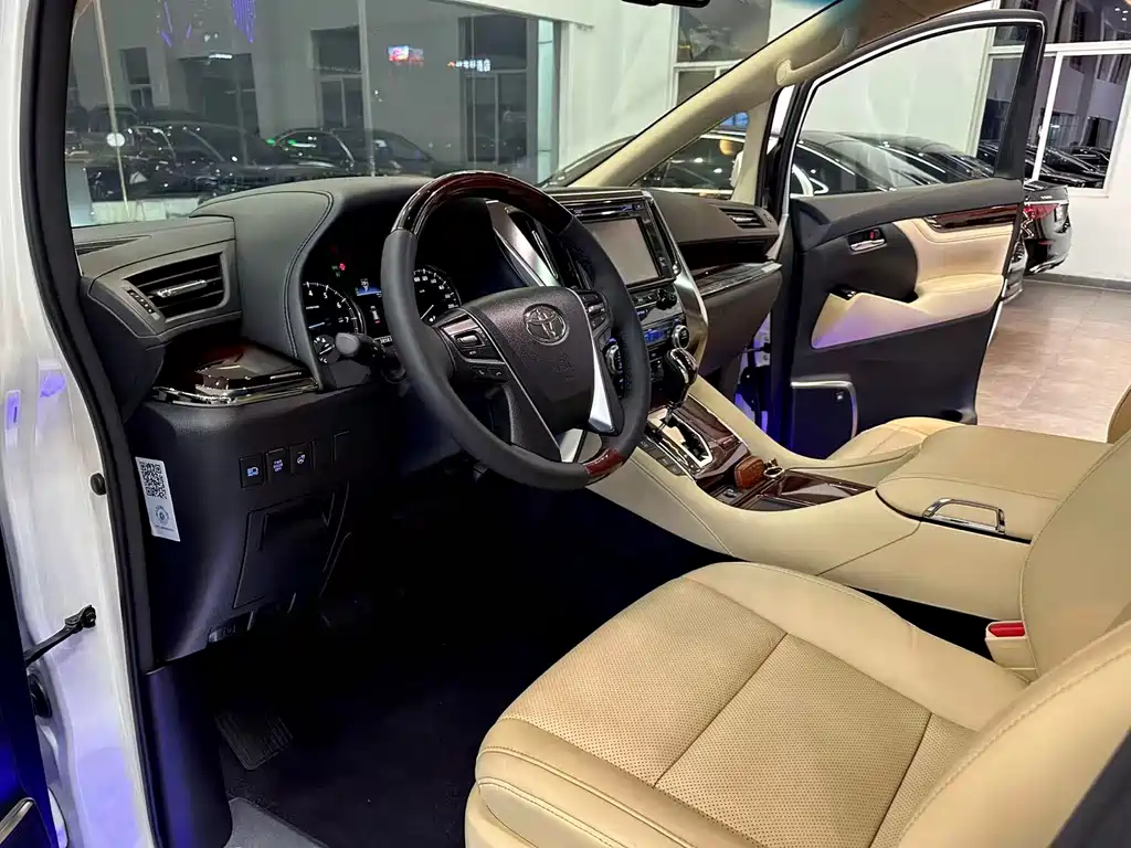 Toyota Alphard 2016 — фото 6