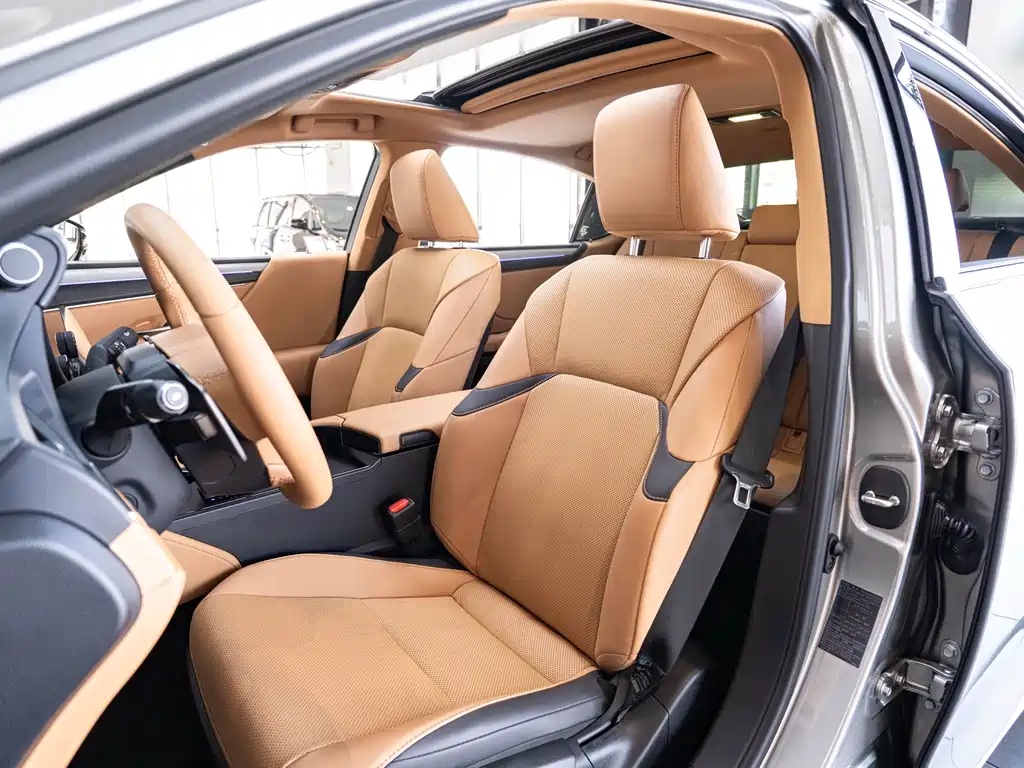 Lexus ES 2025 — фото 11