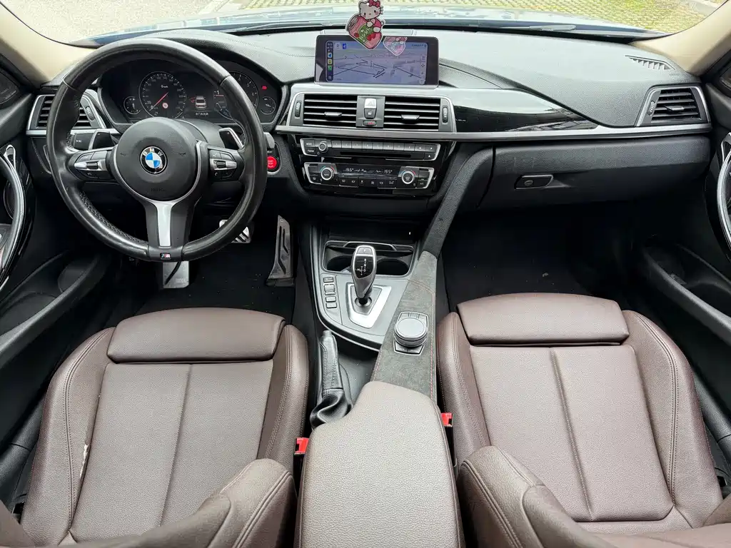 BMW 3 Series 2019 — фото 8