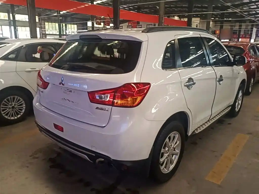 Mitsubishi ASX 2015 — фото 7
