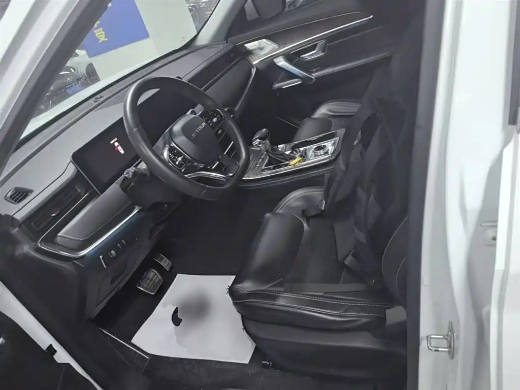 Jetour X70 PLUS 2020 — фото 15