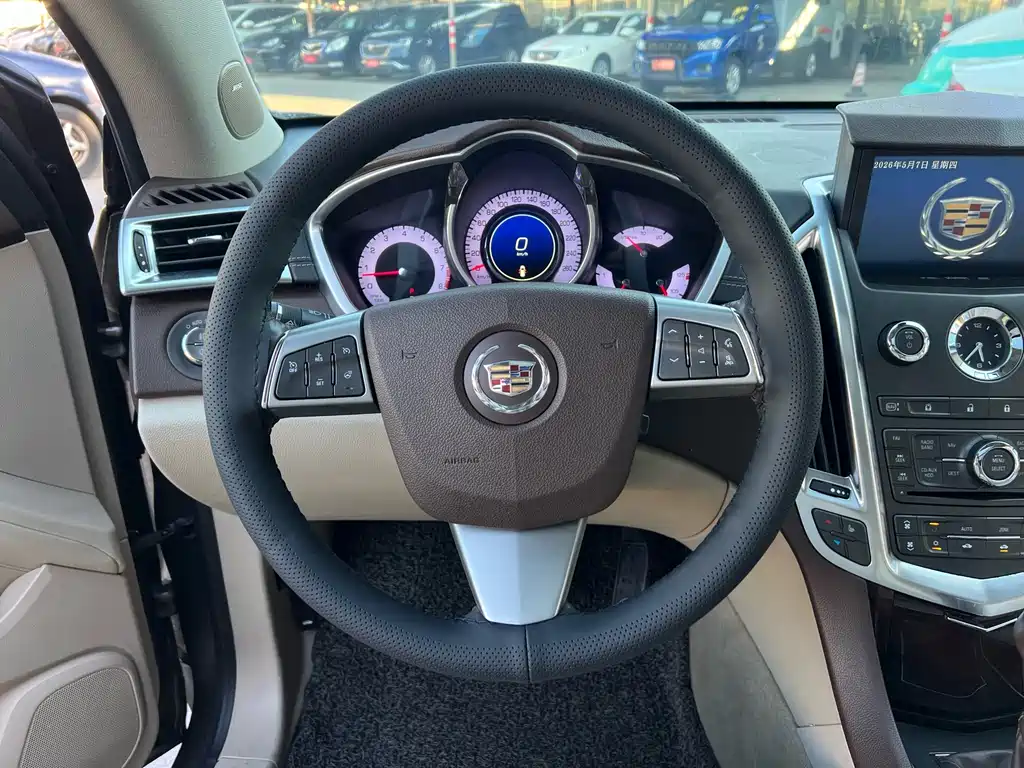 Cadillac SRX 2012 — фото 6
