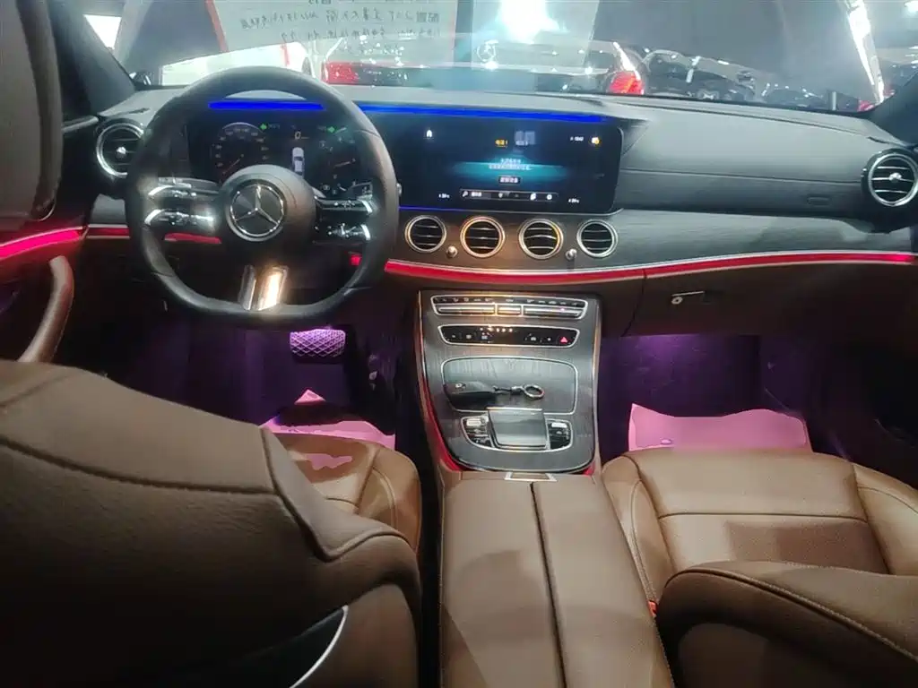 Mercedes-Benz E-Class 2021 — фото 10