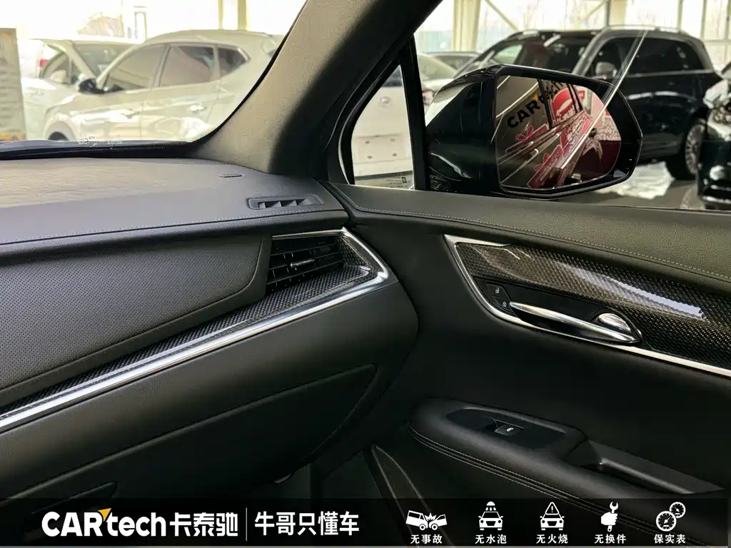 Cadillac XT5 2024 — фото 14