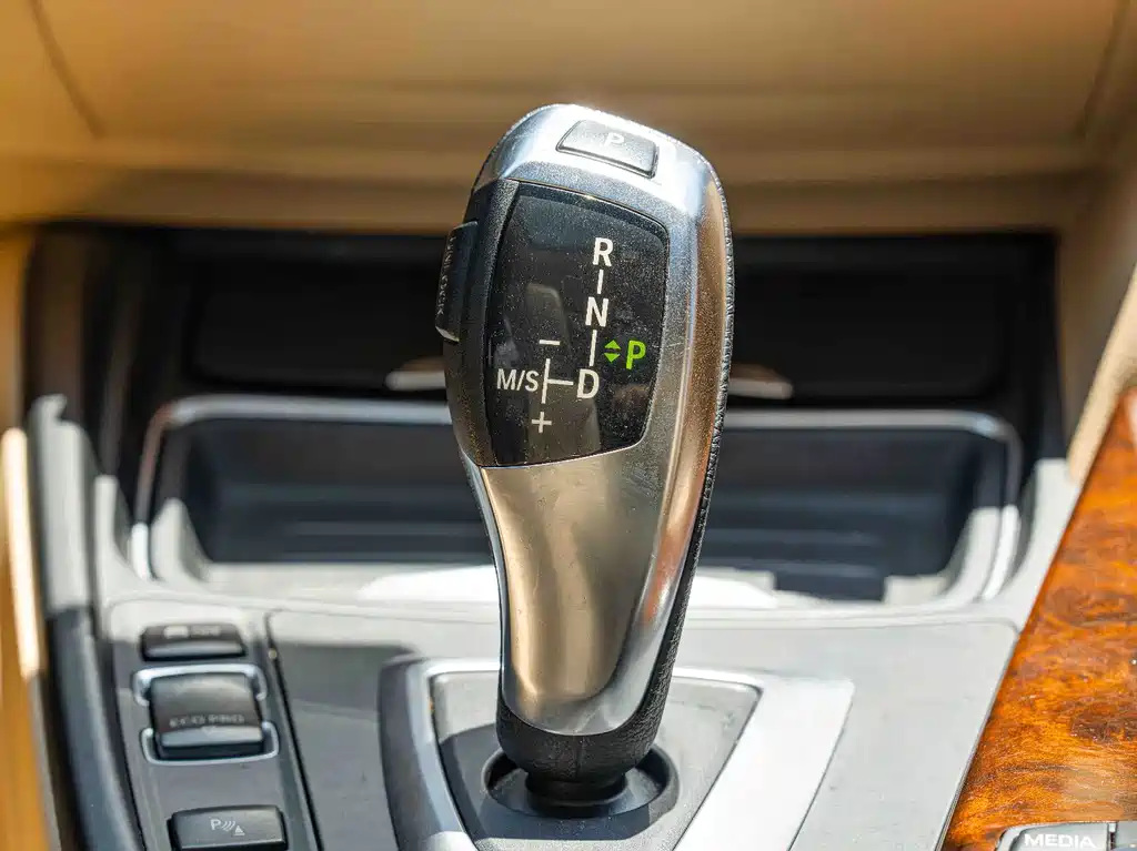 BMW 3 Series 2013 — фото 16
