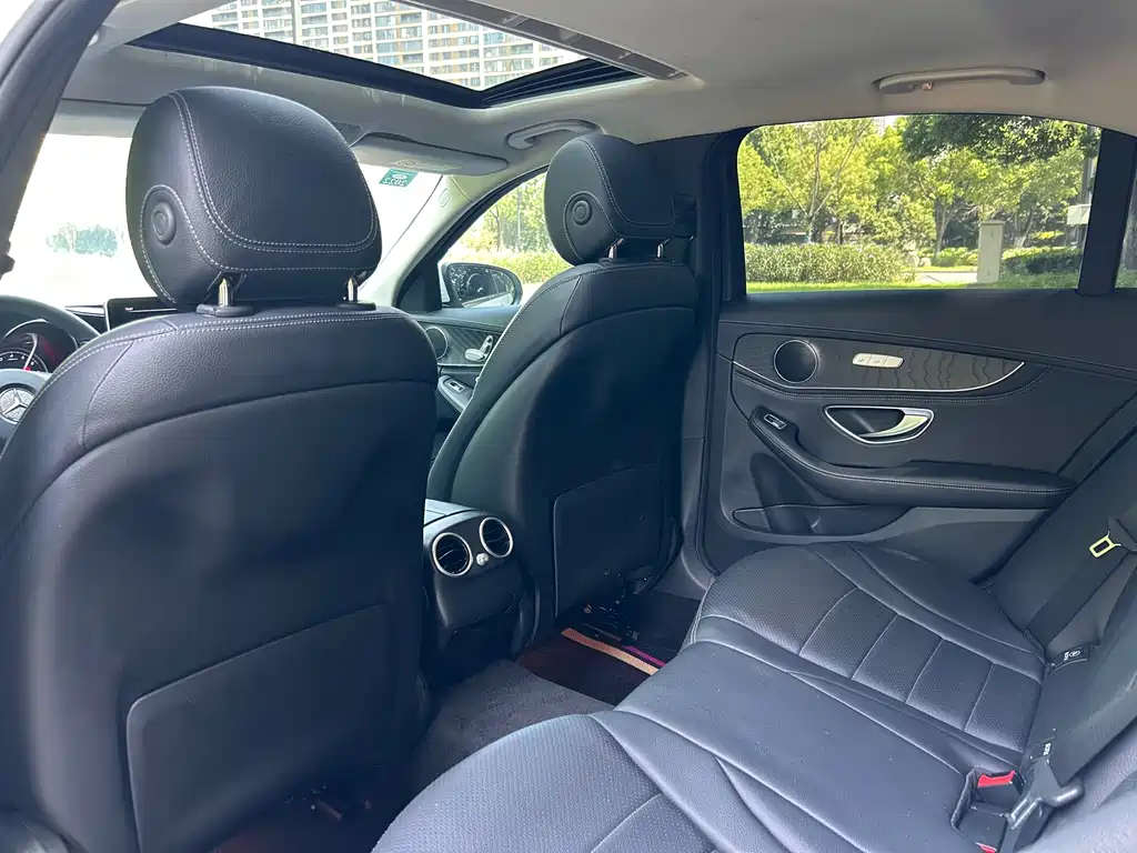 Mercedes-Benz C-Class 2018 — фото 8