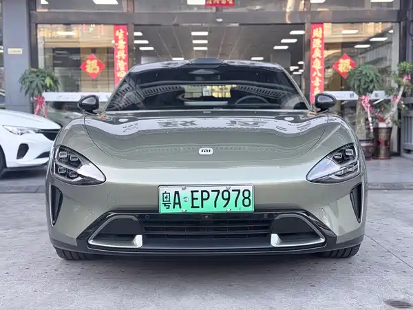 Xiaomi SU7 2024