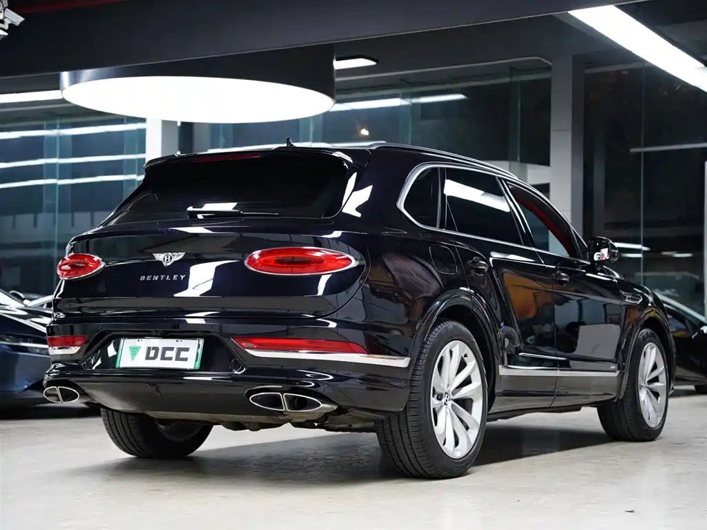 Bentley Bentayga PHEV 2021 — фото 6