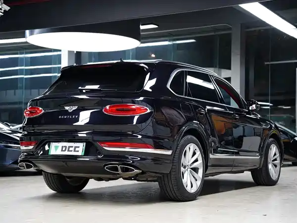 Bentley Bentayga Plug-In Hybrid 2021