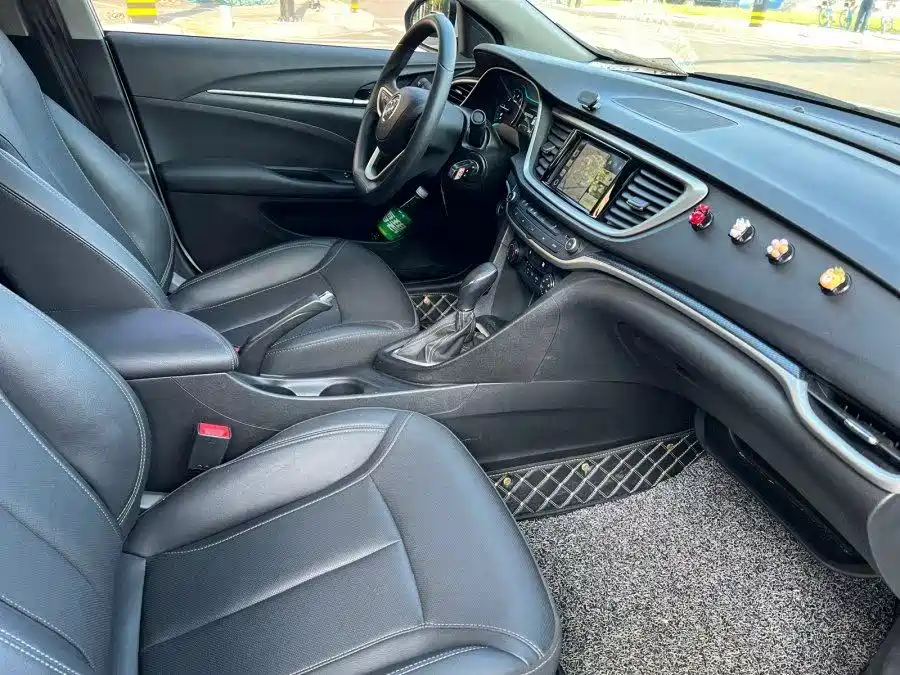 Buick Excelle 2015 — фото 12