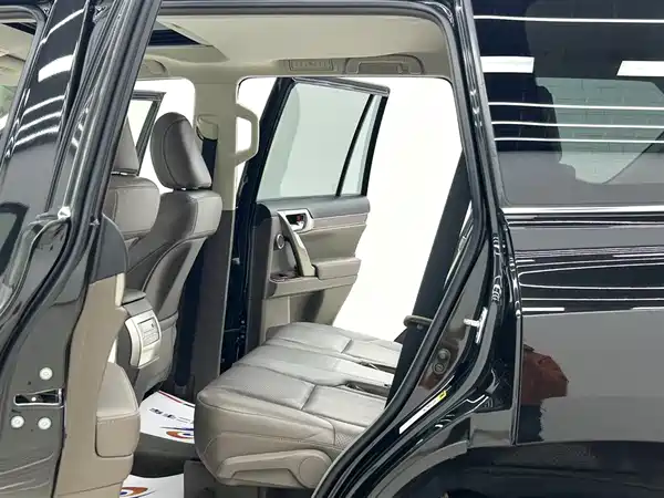 Lexus GX 2012