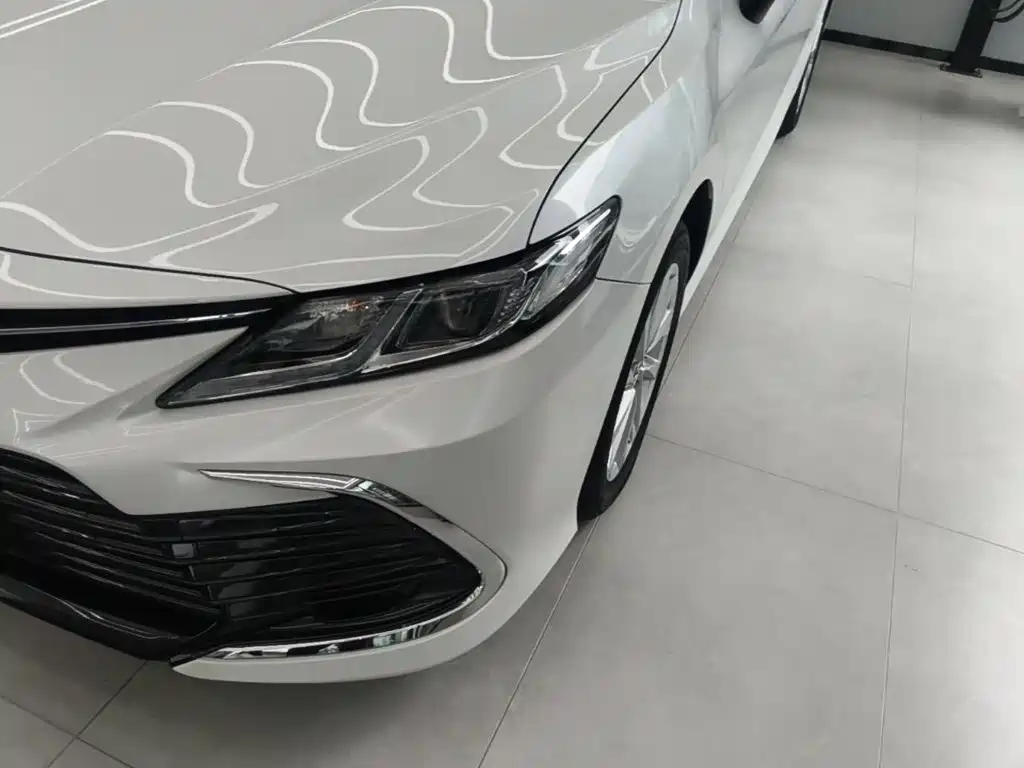 Toyota Camry 2024 — фото 24