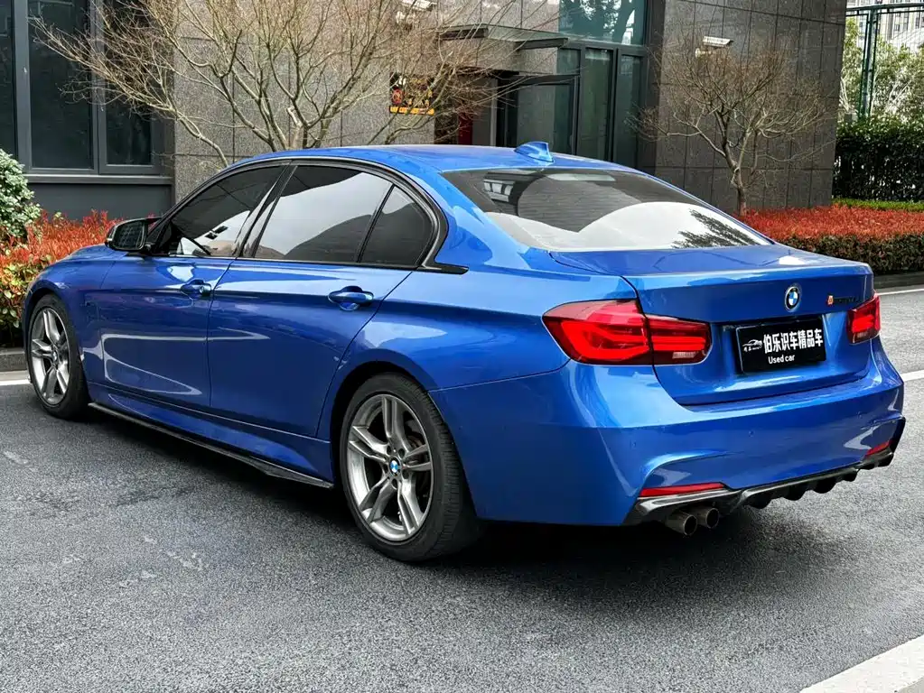 BMW 3 Series 2018 — фото 5