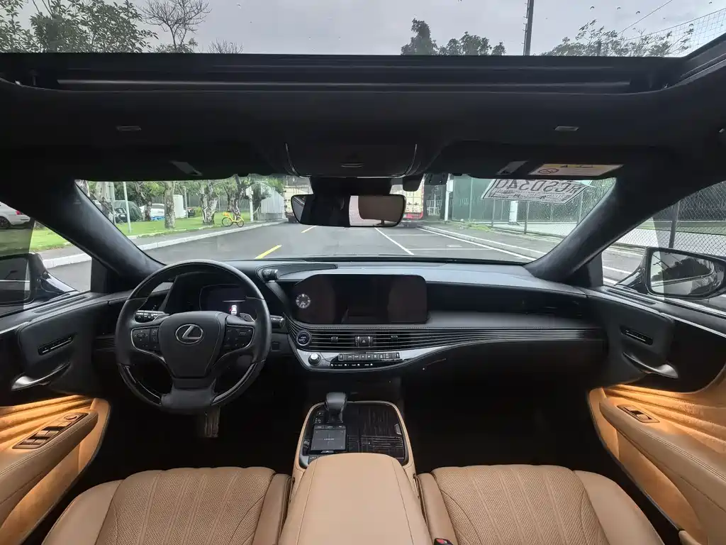 Lexus LS 2023 — фото 12