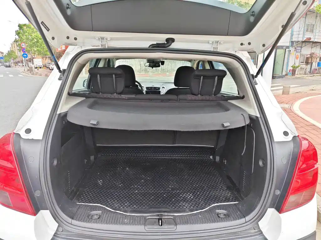 Chevrolet Trax 2014 — фото 13