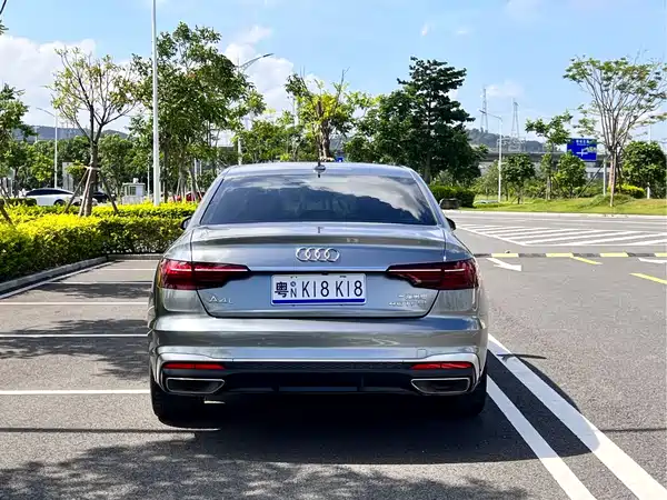 Audi A4L 2020