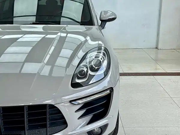 Porsche Macan 2017