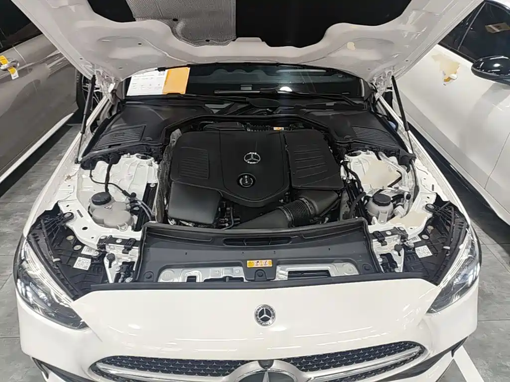 Mercedes-Benz C-Class 2024 — фото 20