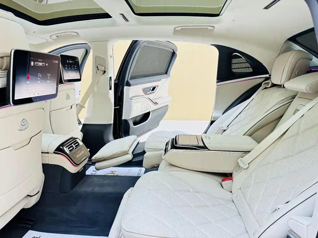 Mercedes-Benz S-Class 2024 — фото 13