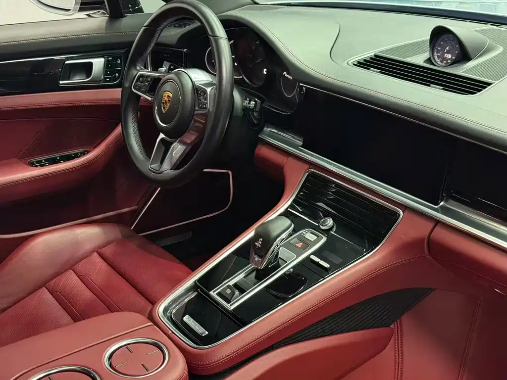Porsche Panamera 2020 — фото 11