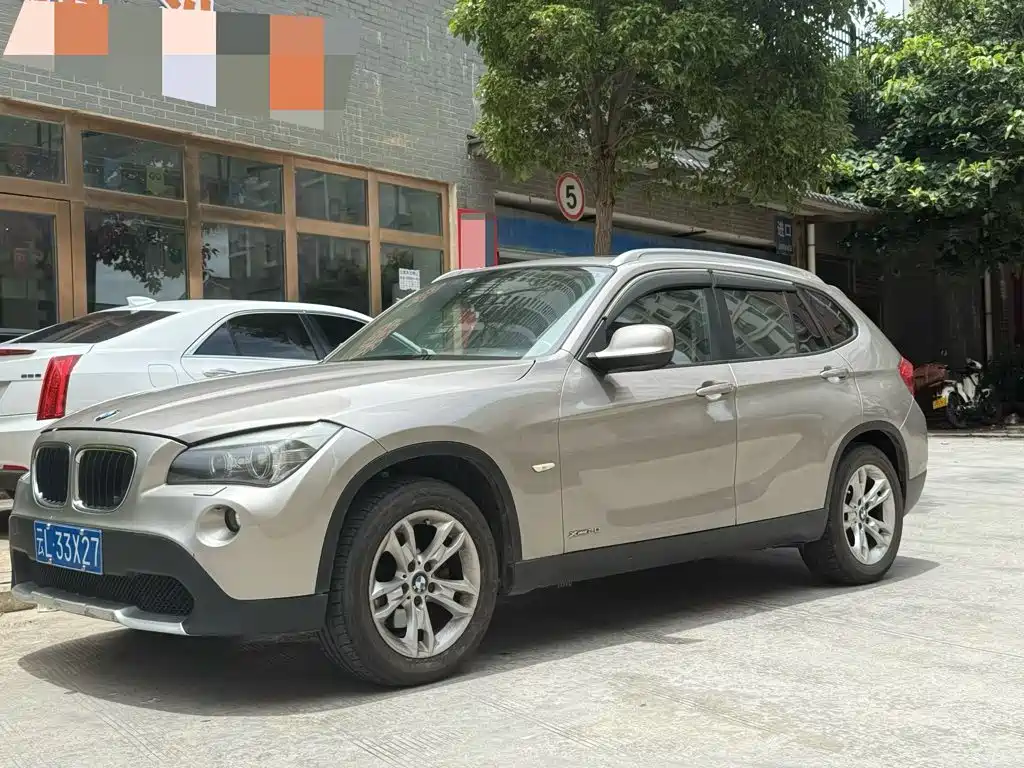 BMW X1 2012