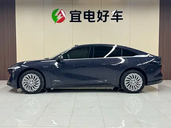 Buick Zhijing L7 2025