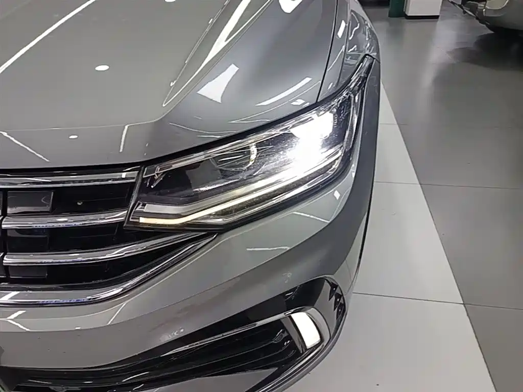 Volkswagen Tiguan L New Energy 2022 — фото 24