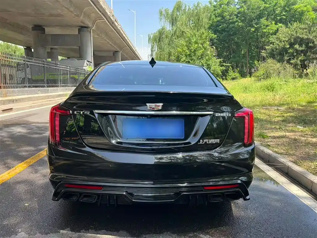 Cadillac CT5 2022 — фото 13