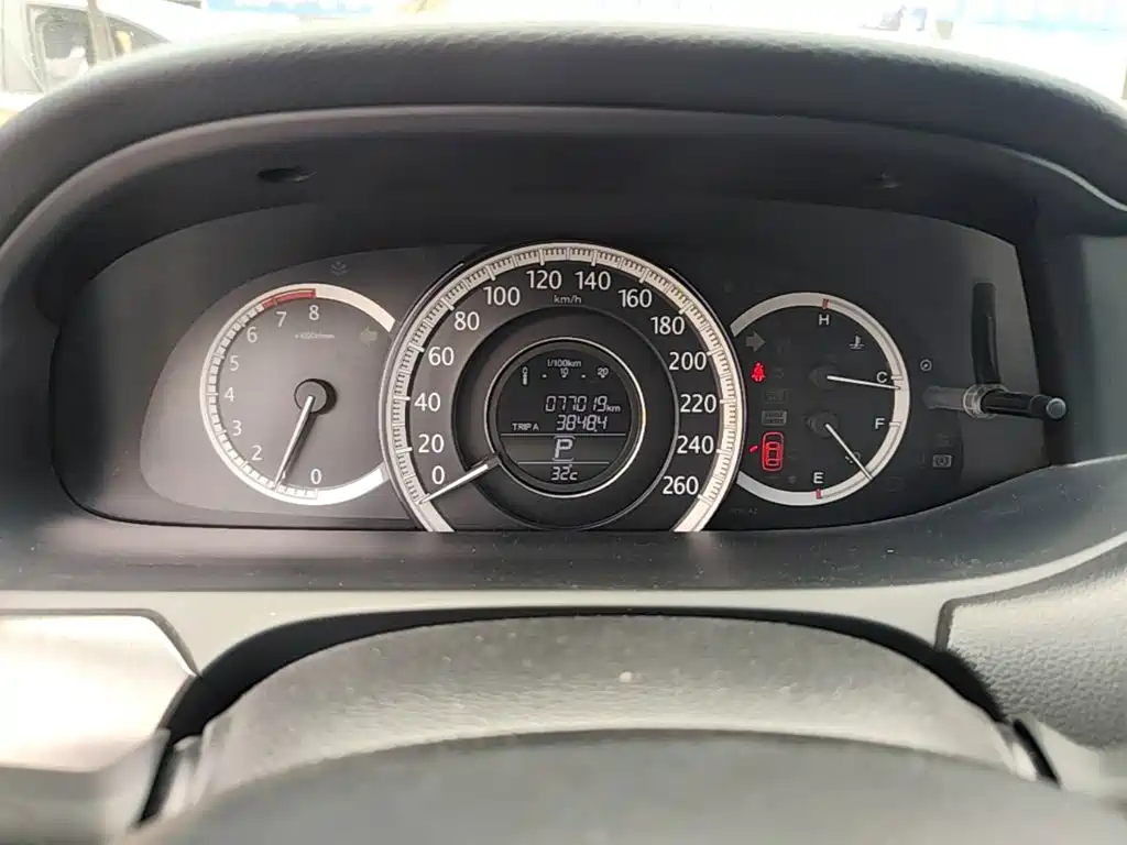 Honda Accord 2016 — фото 12
