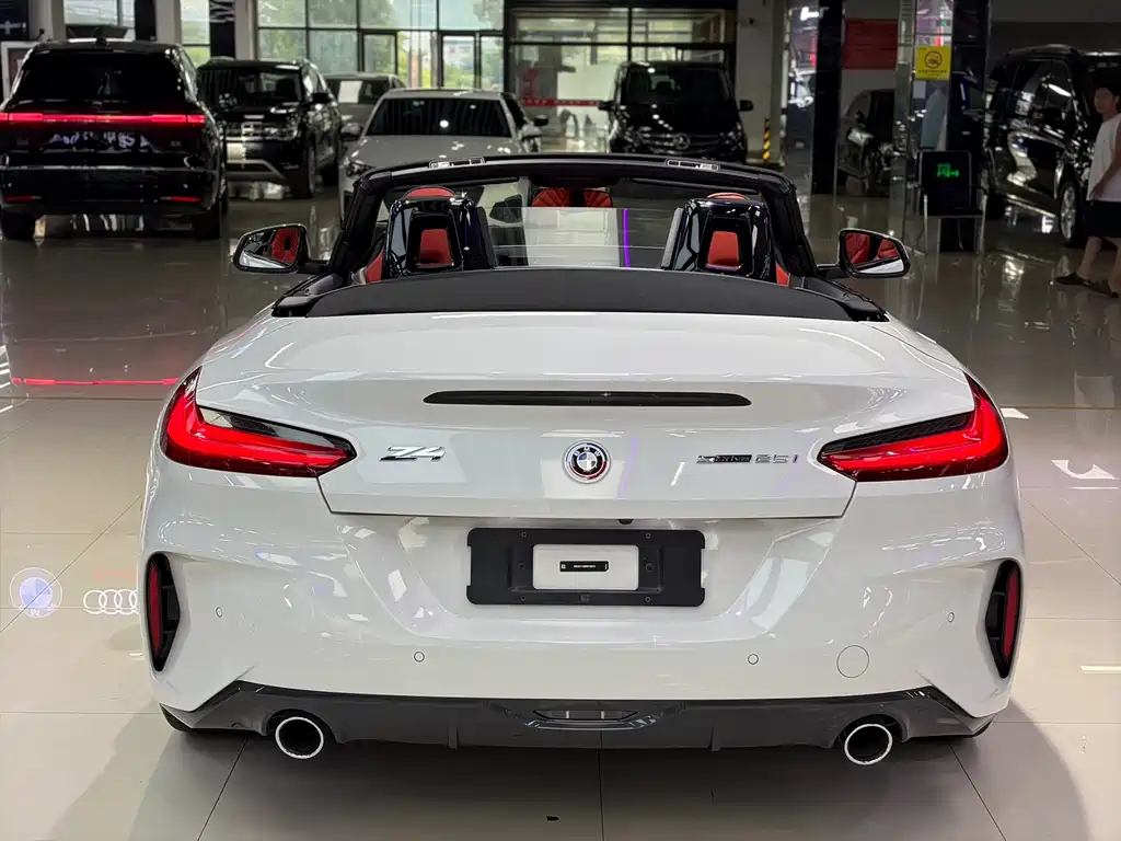 BMW Z4 2024 — фото 10