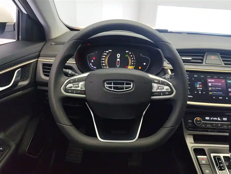 Geely Emgrand GL 2020 — фото 15