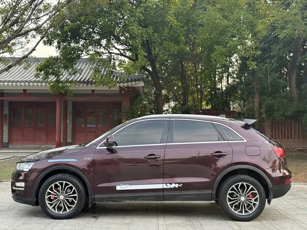Zotye SR7 2018 — фото 10