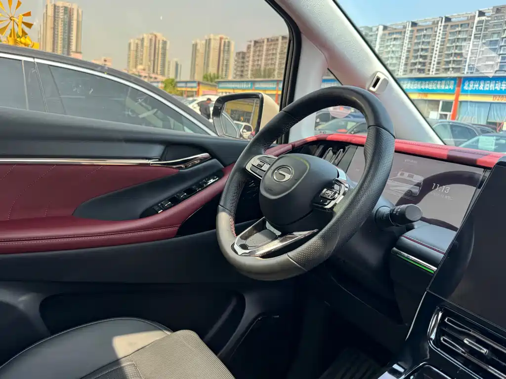 GAC Motor Trumpchi E9 2024 — фото 16